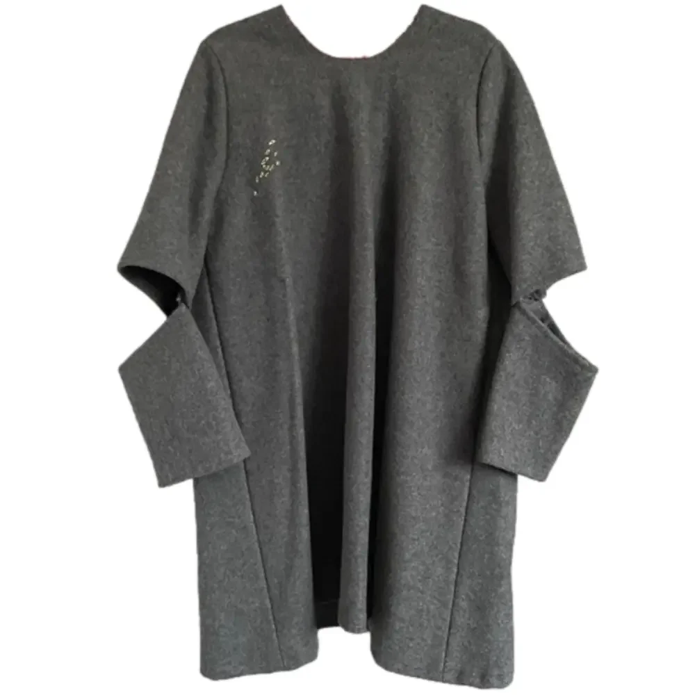 Handmade Gray Wool Elbow Cut-Out Embroidered Mid-Length Coat - 6/8, M, OOAK! - Picture 11 of 14